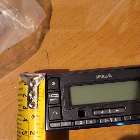 Sirius XM receiver. - Picture 8 of 9